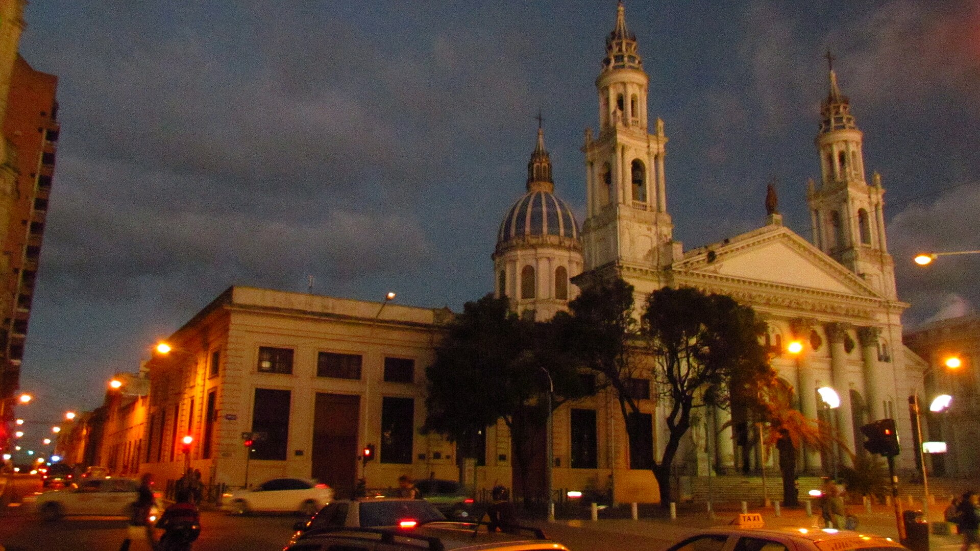 Vista panorámica de Paraná capital, Entre Ríos, río Paraná