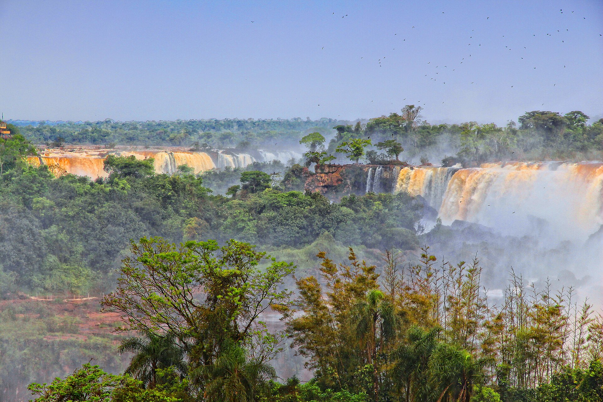 Pasarela del Lado Argentino con vista a las Cataratas del Iguazú