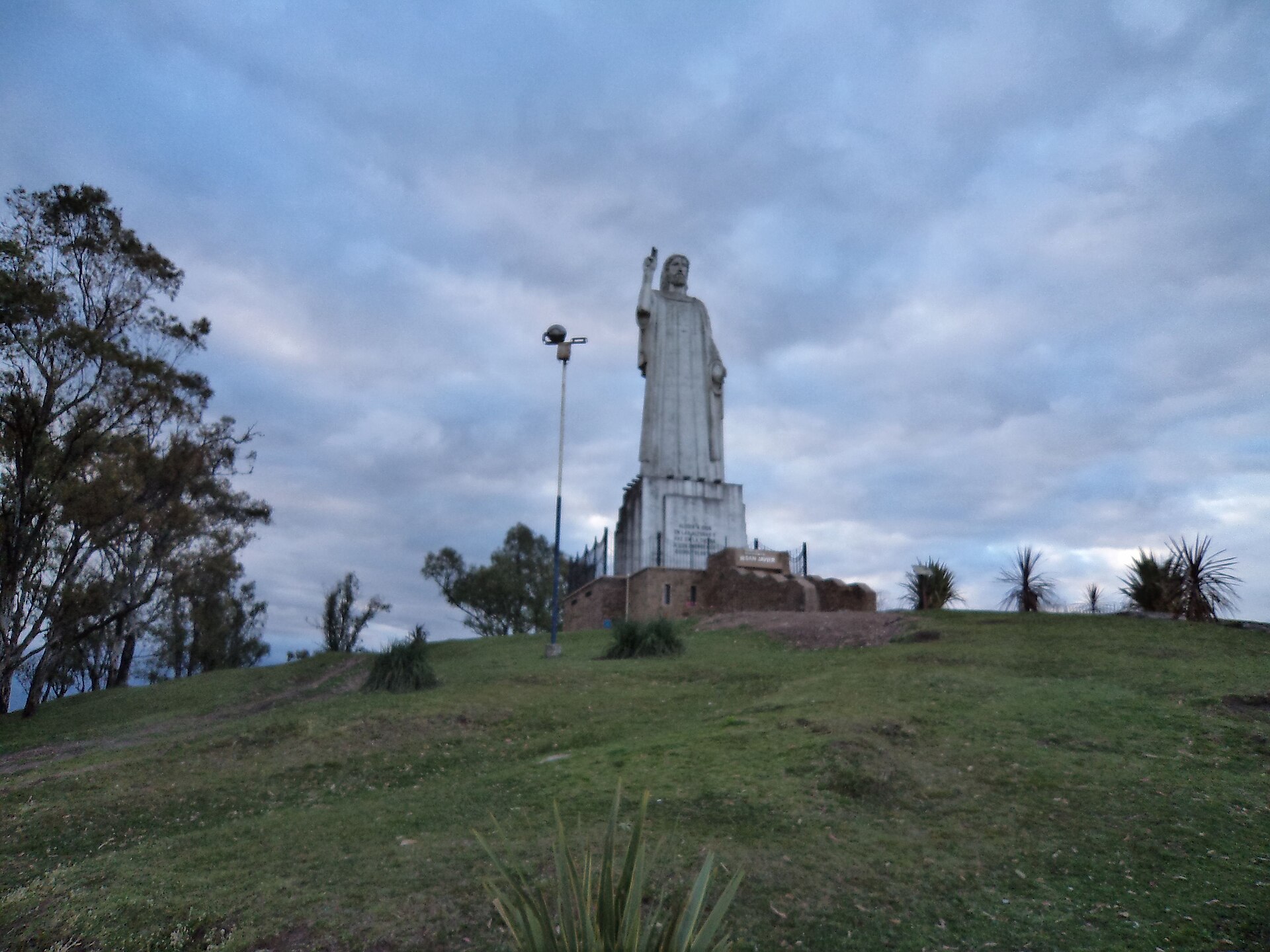 Cristo Bendicente en la cima del Cerro San Javier, Tucumán